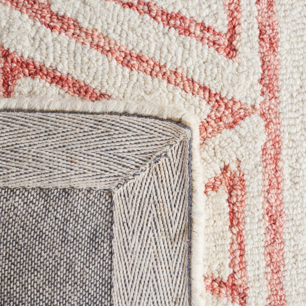 Safavieh Metro 353 Hand Tufted 80% Wool/10% Cotton/and 10% Latex Rug MET353P-6SQ