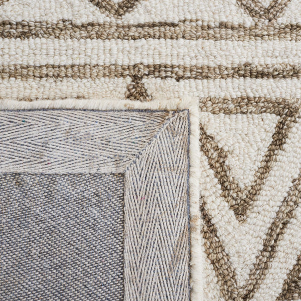 Safavieh Metro 353 Hand Tufted 80% Wool/10% Cotton/and 10% Latex Rug MET353W-6SQ