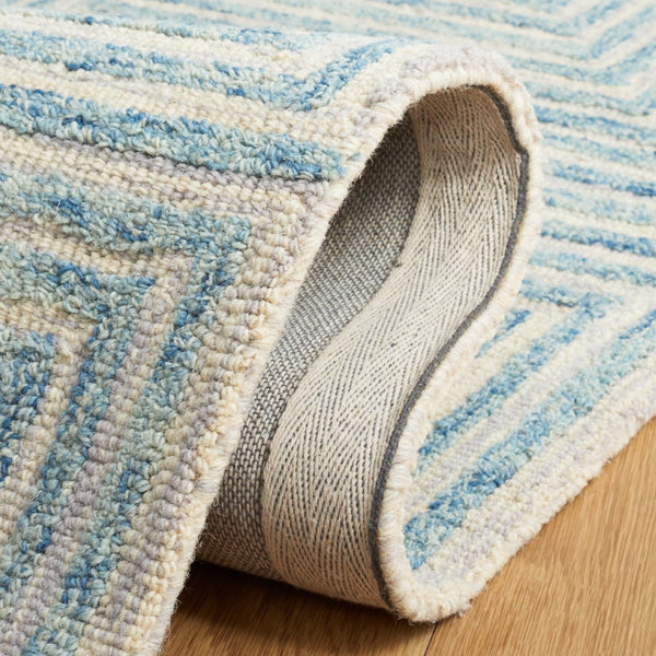 Safavieh Metro 454 Hand Tufted Wool and Cotton with Latex Contemporary Rug MET454L-6SQ