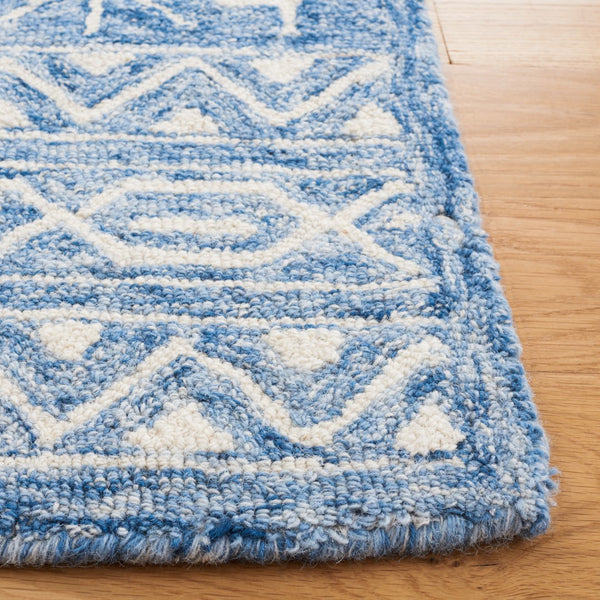 Safavieh Metro 458 Hand Tufted Wool and Cotton with Latex Rug MET458M-8