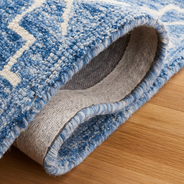 Safavieh Metro 458 Hand Tufted Wool and Cotton with Latex Rug MET458M-8