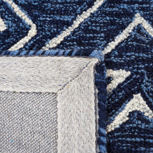 Safavieh Metro 459 Hand Tufted Wool and Cotton with Latex Rug MET459N-8