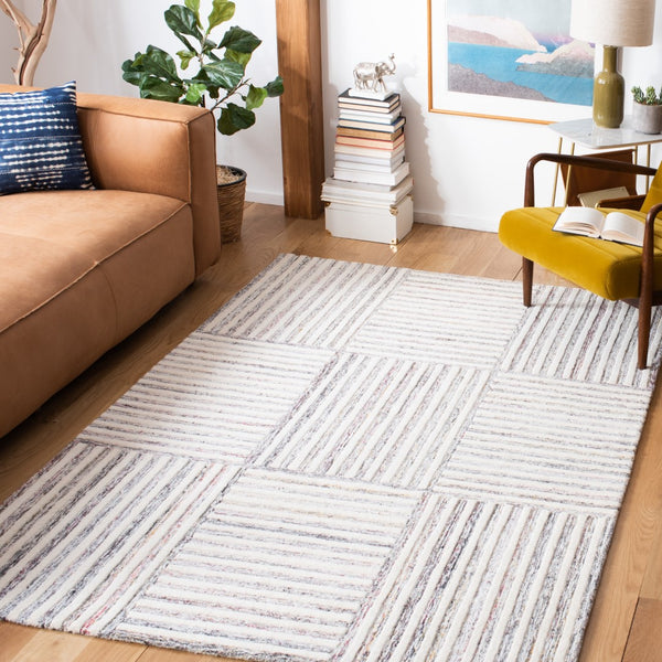 Safavieh Metro 858 Hand Tufted Wool and Cotton with Latex Rug MET858Q-8