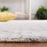 Safavieh Metro 879 Hand Tufted 60% Wool/20% Viscose/and 20% Cotton Rug MET879F-8