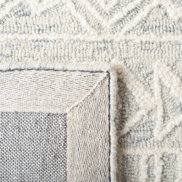 Safavieh Metro 908 Hand Tufted 100% Wool Pile Rug Light Grey / Ivory 100% Wool Pile MET908F-5