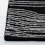 Safavieh Metro 995 Hand Tufted 100% Fine Indian Wool Pile Rug Ivory / Black 100% Fine Indian Wool Pile MET995B-5