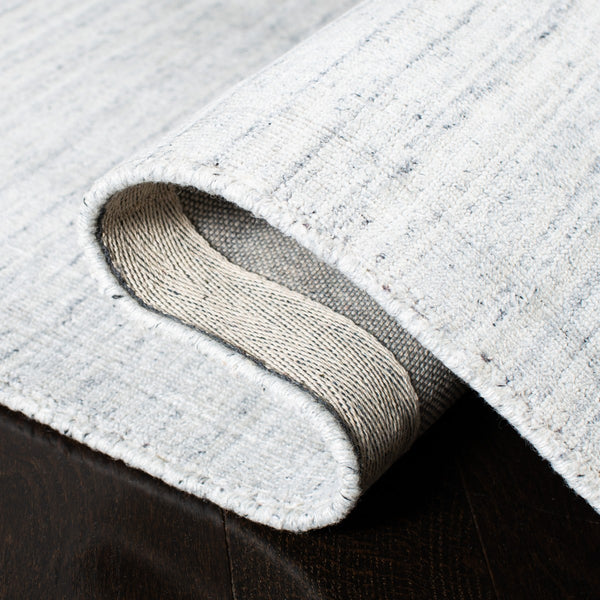 Safavieh Mirage 176 Hand Loomed 75% Viscose/20% Cotton/and 5% Wool Contemporary Rug MIR176A-9