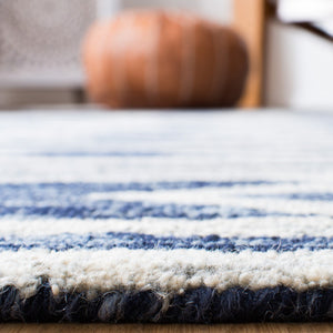 Safavieh Micro-Loop 153 Hand Tufted Wool Contemporary Rug MLP153N-29