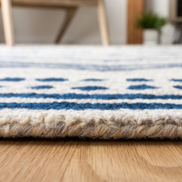 Safavieh Micro-Loop 156 Hand Tufted Wool Contemporary Rug MLP156A-6