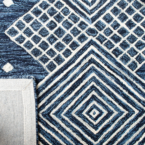 Safavieh Micro-Loop 171 Hand Tufted 80% Wool and 20% Cotton Contemporary Rug MLP171M-8