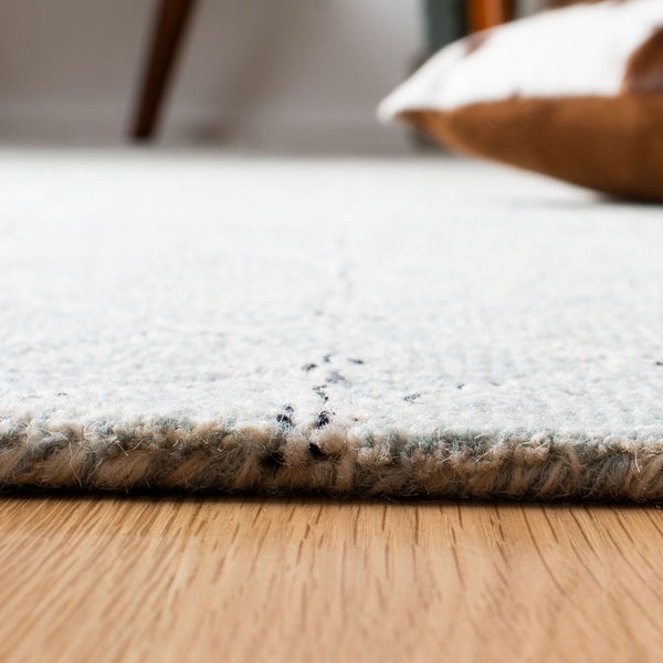 Micro-Loop 172 Solid & Tonal Hand Tufted 80% Wool, 20% Cotton Rug Ivory / Light Blue