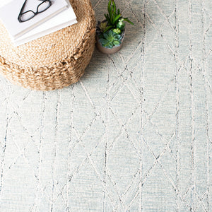 Safavieh Micro-Loop 172 Hand Tufted 80% Wool and 20% Cotton Solid & Tonal Rug MLP172A-8