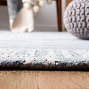 Micro-Loop 173 Contemporary Hand Tufted 80% Wool, 20% Cotton Rug Light Blue / Ivory