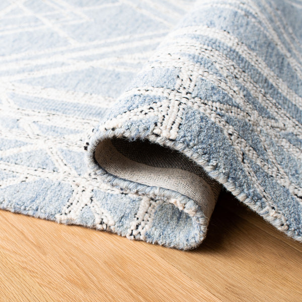 Micro-Loop 173 Contemporary Hand Tufted 80% Wool, 20% Cotton Rug Light Blue / Ivory