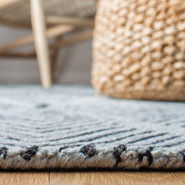 Micro-Loop 179 Contemporary Hand Tufted 80% Wool, 20% Cotton Rug Light Blue / Charcoal