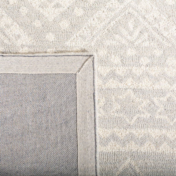 Safavieh Micro-Loop 501 Hand Tufted 100% Wool Pile Rug MLP501G-27