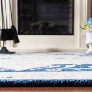 Safavieh Micro Loop 505 Hand Tufted Wool and Cotton with Latex Traditional Rug MLP505N-24