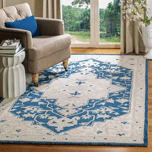 Safavieh Micro Loop 505 Hand Tufted Wool and Cotton with Latex Traditional Rug MLP505N-24