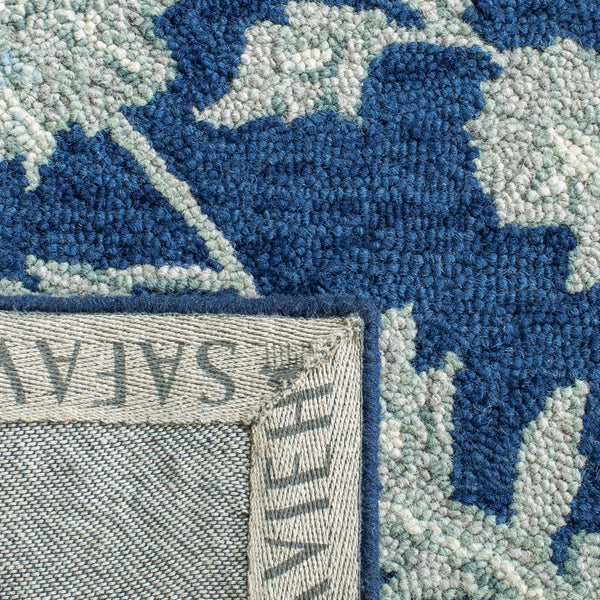 Safavieh Micro Loop 506 Hand Tufted Wool and Cotton with Latex Traditional Rug MLP506N-24