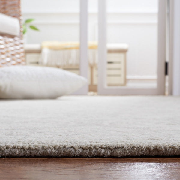 Safavieh Micro-Loop 513 Hand Tufted Wool Rug MLP513G-24