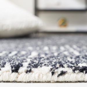 Safavieh Micro-Loop 956 Hand Tufted Wool and Cotton with Latex Contemporary Rug MLP956Z-8