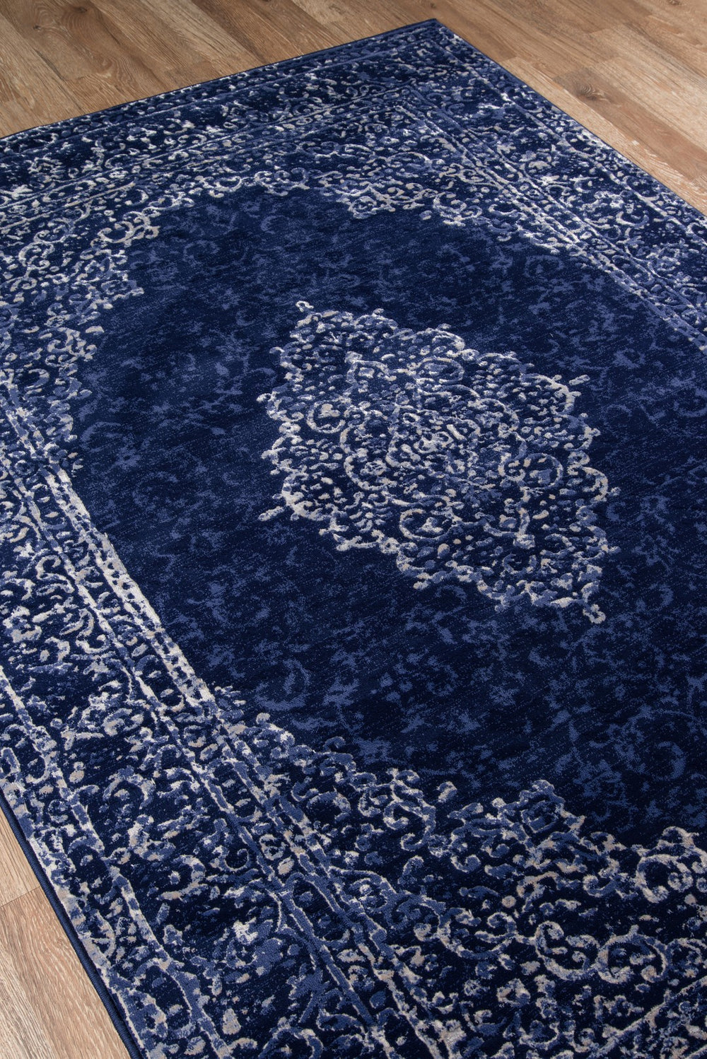 Momeni Monterey MO-03 Machine Made Traditional Medallion Indoor Area Rug Blue 8'6" x 11'6" MONTEMO-03BLU86B6