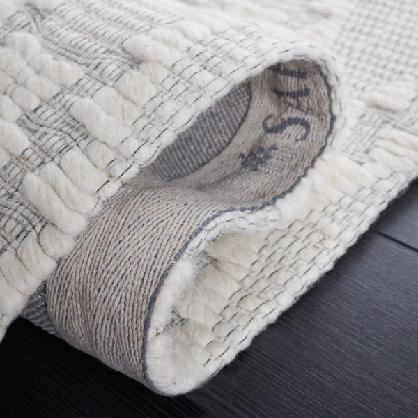 Safavieh Marbella 202 Hand Woven Wool and Cotton Rug MRB202A-6