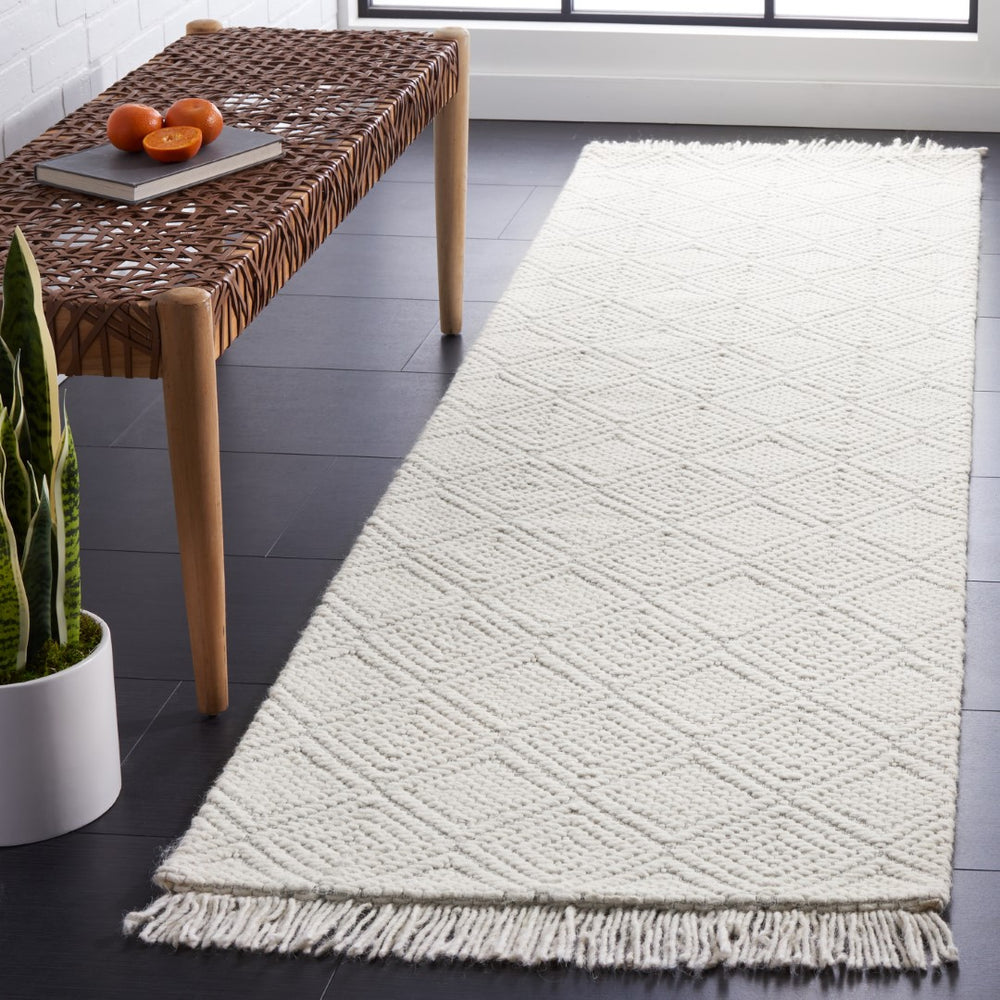 Safavieh Marbella 203 Hand Woven Wool and Cotton Rug MRB203A-6