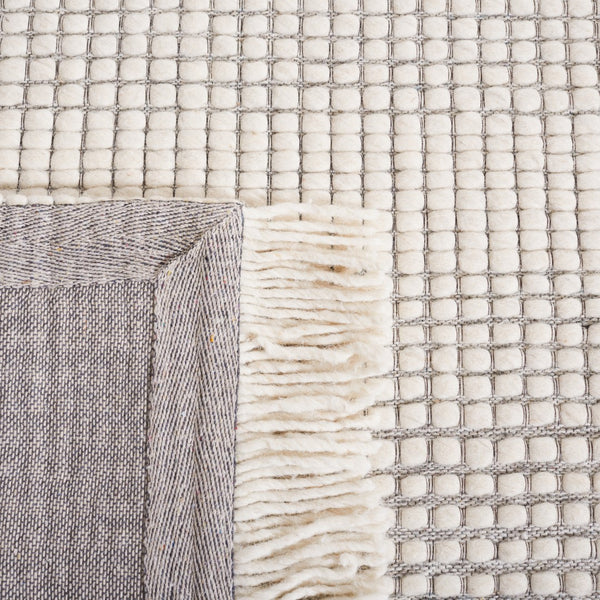 Safavieh Marbella 208 Hand Woven Wool with cotton cloth backing Contemporary Rug MRB208F-8