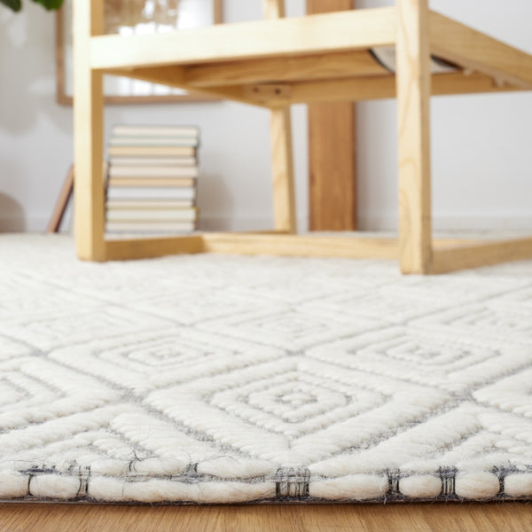 Safavieh Marbella 308 Hand Woven 100% Wool Pile Rug Grey / Ivory MRB308F-5