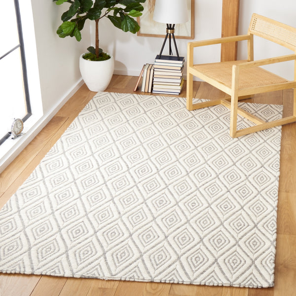 Safavieh Marbella 308 Hand Woven 100% Wool Pile Rug Grey / Ivory MRB308F-5