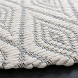 Safavieh Marbella 308 Hand Woven 100% Wool Pile Rug Light Blue / Ivory MRB308L-6R