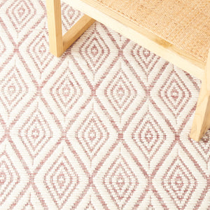 Safavieh Marbella 308 Hand Woven 100% Wool Pile Rug Dark Pink / Ivory MRB308U-5