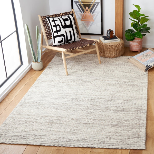 Safavieh Marbella 311 Hand Woven 100% Wool Pile Rug Grey / Beige MRB311F-5