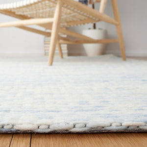 Safavieh Marbella 311 Hand Woven 100% Wool Pile Rug Blue / Ivory MRB311L-5