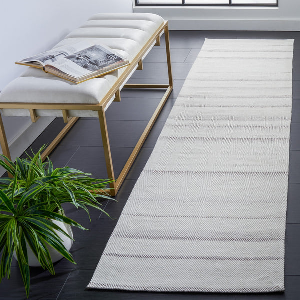 Safavieh Marbella 313  Hand Woven 60% Viscose, 40% Wool Rug MRB313F-8