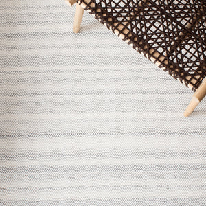 Safavieh Marbella 313  Hand Woven 60% Viscose, 40% Wool Rug MRB313F-8