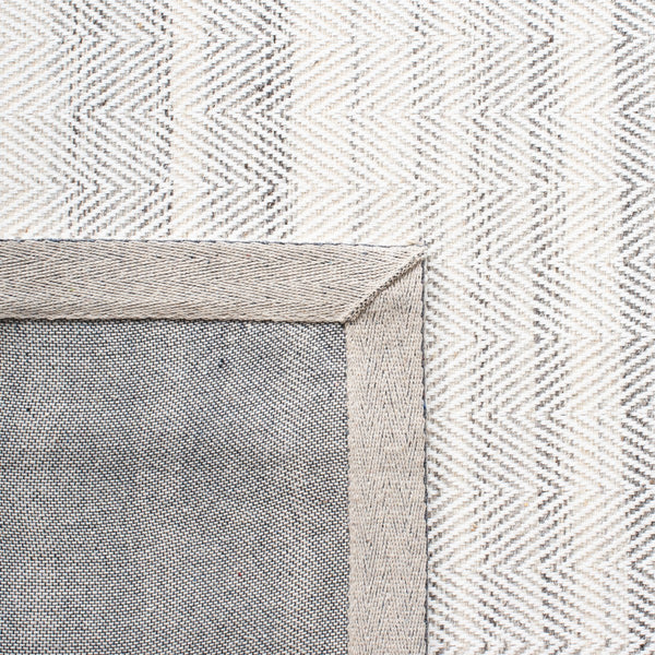 Safavieh Marbella 313  Hand Woven 60% Viscose, 40% Wool Rug MRB313F-8