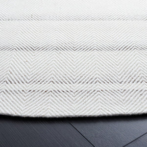 Safavieh Marbella 313  Hand Woven 60% Viscose, 40% Wool Rug MRB313F-8