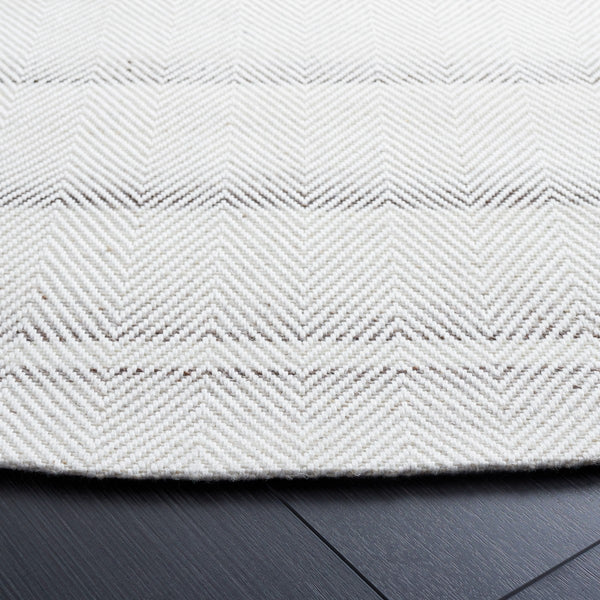 Safavieh Marbella 313  Hand Woven 60% Viscose, 40% Wool Rug MRB313F-8