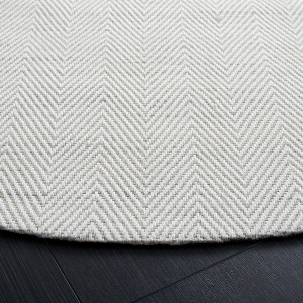 Safavieh Marbella 313  Hand Woven 60% Viscose, 40% Wool Rug MRB313G-8