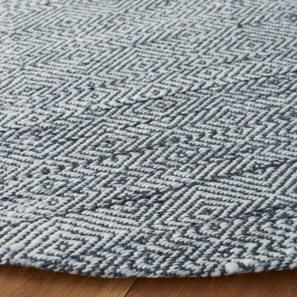 Safavieh Marbella 316  Hand Woven 50% Polypropylene, 50% Wool Rug MRB316H-8