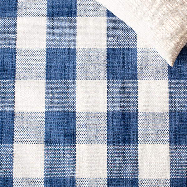 Safavieh Marbella 317  Hand Woven 100% Wool Rug MRB317N-8