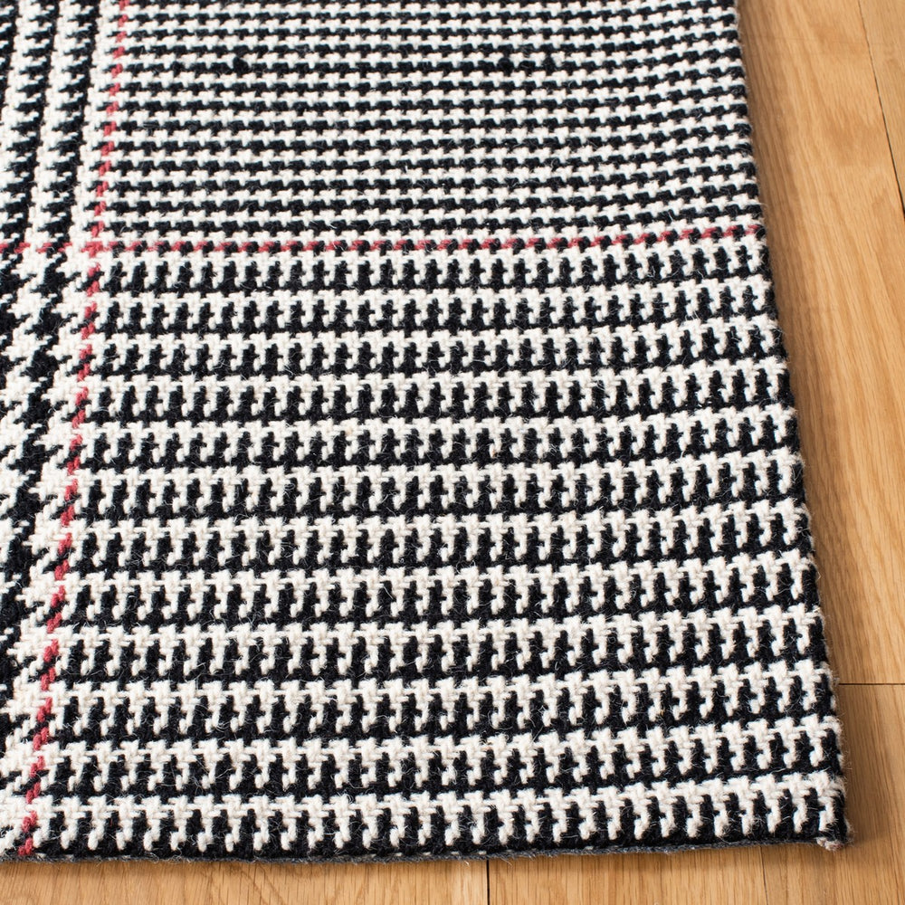 Safavieh Marbella 318  Hand Woven 100% Wool Rug MRB318Z-8