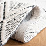 Safavieh Marbella 320 Hand Woven Wool and Cotton with Latex Rug MRB320A-8