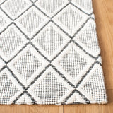 Safavieh Marbella 321 Hand Woven Wool and Cotton with Latex Rug MRB321A-8