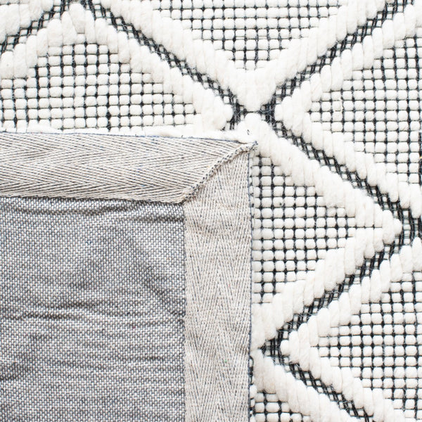 Safavieh Marbella 321 Hand Woven Wool and Cotton with Latex Rug MRB321A-8