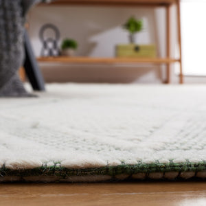 Safavieh Marbella 326 Hand Woven 95% Fine Indian Wool and 5% Nylon Rug MRB326Y-8