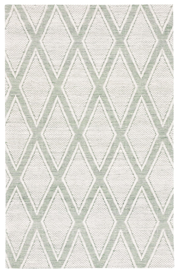 Safavieh Marbella 326 Hand Woven 95% Fine Indian Wool and 5% Nylon Rug MRB326Y-8