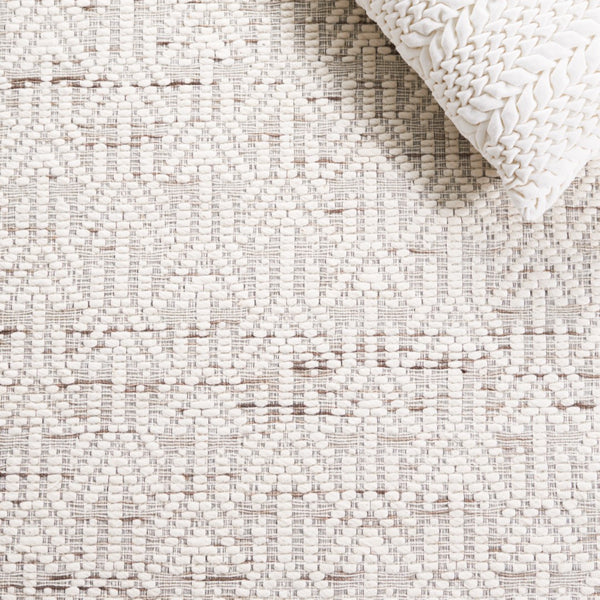 Safavieh Marbella 431 Hand Woven 80% Wool and 20% Polyester Rug MRB431B-8